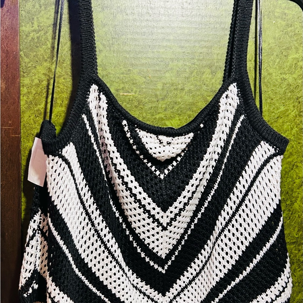 NWT Chic Black and White Knit Camisole